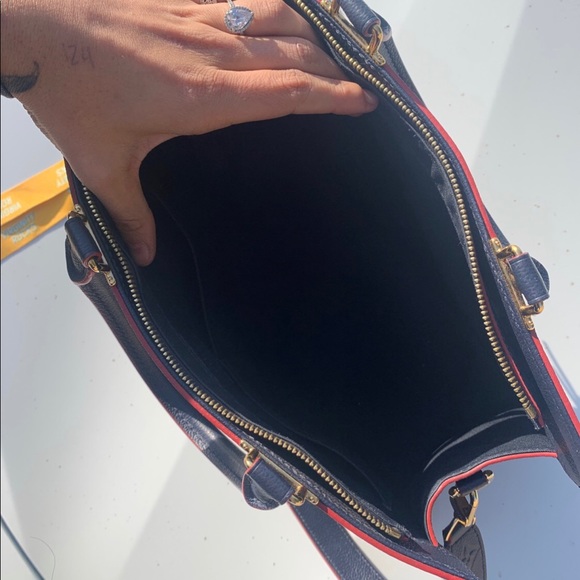 W authentic papers/dust bag. Want gone ASAP - Picture 4 of 8